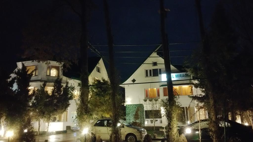 幻影酒店 Srīnagar 外观 照片