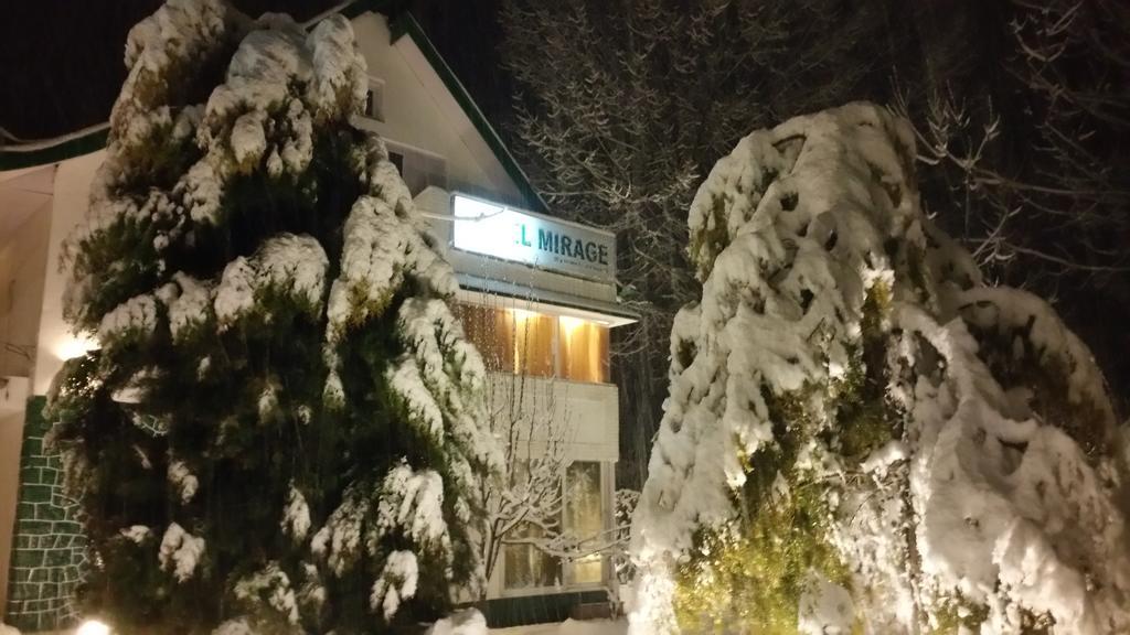 幻影酒店 Srīnagar 外观 照片